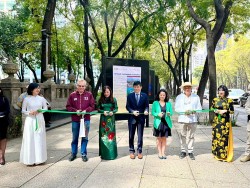 Một 'Việt Nam quyến rũ và năng động' tại Đại lộ trung tâm thủ đô Mexico