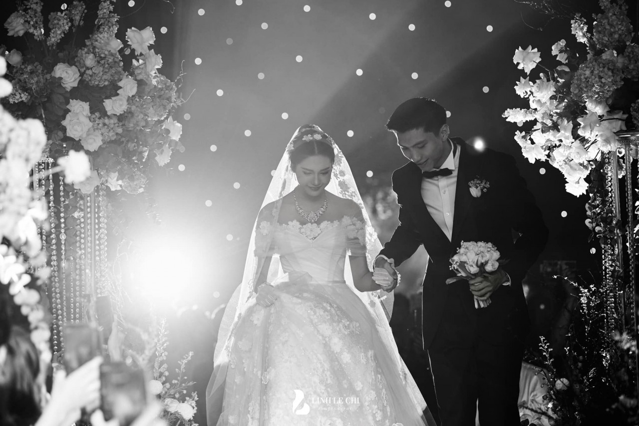 Chiêm ngưỡng loạt ảnh cưới của Đoàn Văn Hậu - Doãn Hải My