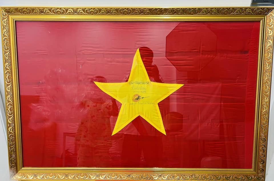 Thư gửi Trường Sa: Món quà đong đầy tình cảm dành cho các cán bộ, chiến sĩ công tác ngoài đảo xa Thư gửi Trường Sa: Món quà đong đầy tình cảm dành cho các cán bộ, chiến sĩ công tác ngoài đảo xa