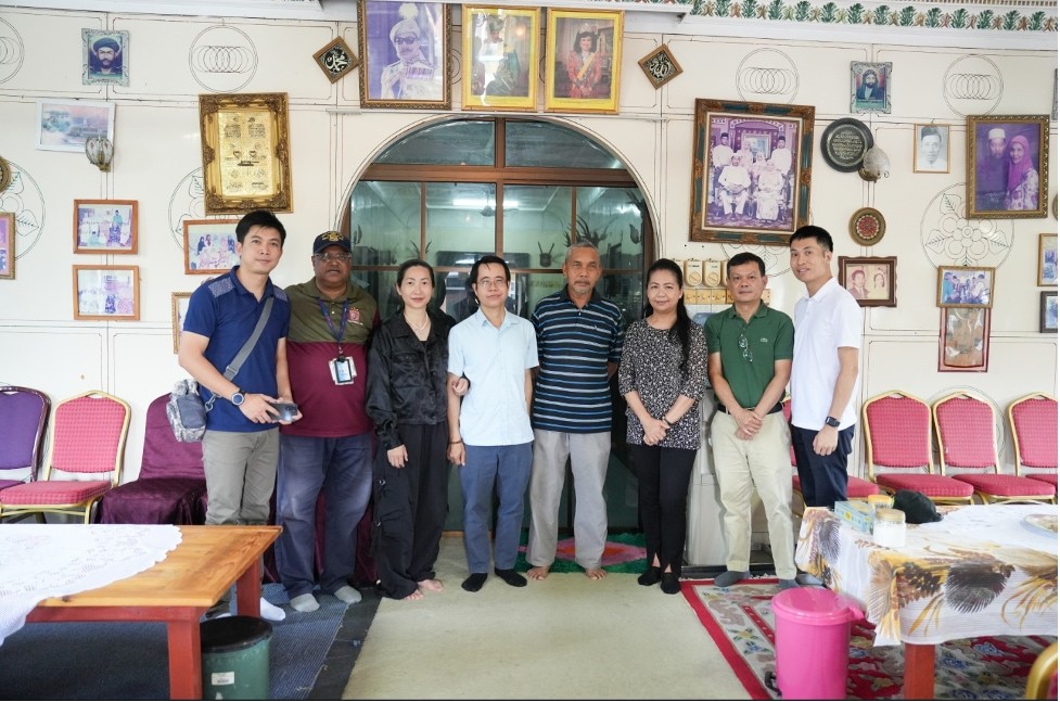 Giao lưu hữu nghị Việt Nam – Lào tại Brunei Darussalam