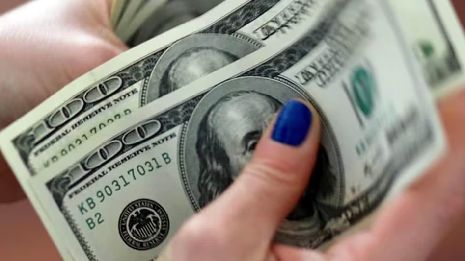 Tỷ giá ngoại tệ, tỷ giá USD/VND hôm nay 17/4: Tỷ giá USD tại các ngân hàng đều áp sát mức trần