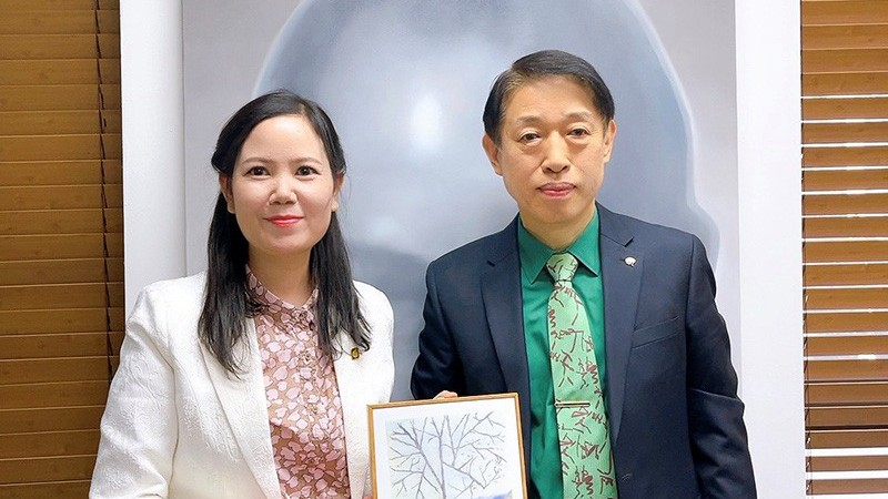 Nữ họa sỹ Việt gặp gỡ giao lưu văn hoá nghệ thuật ở xứ kim chi