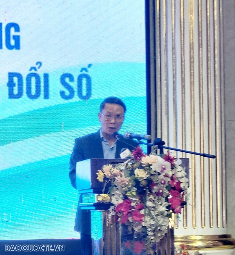 Báo chí với công tác bảo vệ nền tảng tư tưởng của Đảng trong thời kỳ chuyển đổi số Báo chí với công tác bảo vệ nền tảng tư tưởng của Đảng trong thời kỳ chuyển đổi số