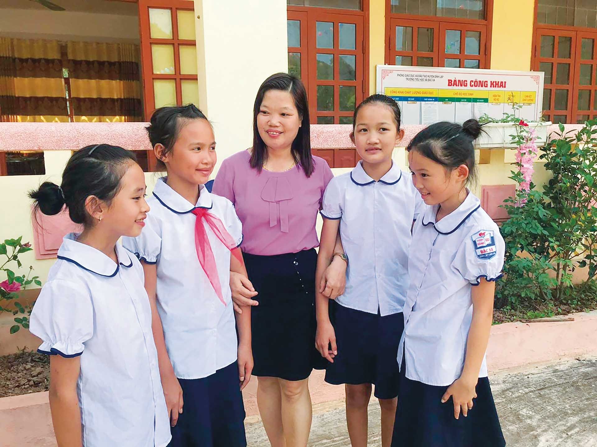 Gieo chữ ở vùng biên xứ Lạng