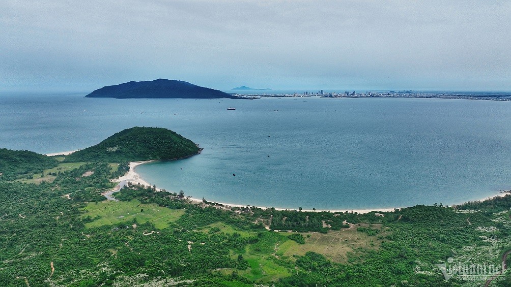 Khu vực dự kiến triển khai dự án Khu du lịch nghỉ dưỡng và giải trí tổng hợp Làng Vân. (Ảnh Hoàng Hà) Khu vực dự kiến triển khai dự án Khu du lịch nghỉ dưỡng và giải trí tổng hợp Làng Vân. (Ảnh Hoàng Hà)