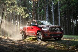 Cận cảnh Ram 1500 2025 vừa ra mắt với hàng loạt cải tiến