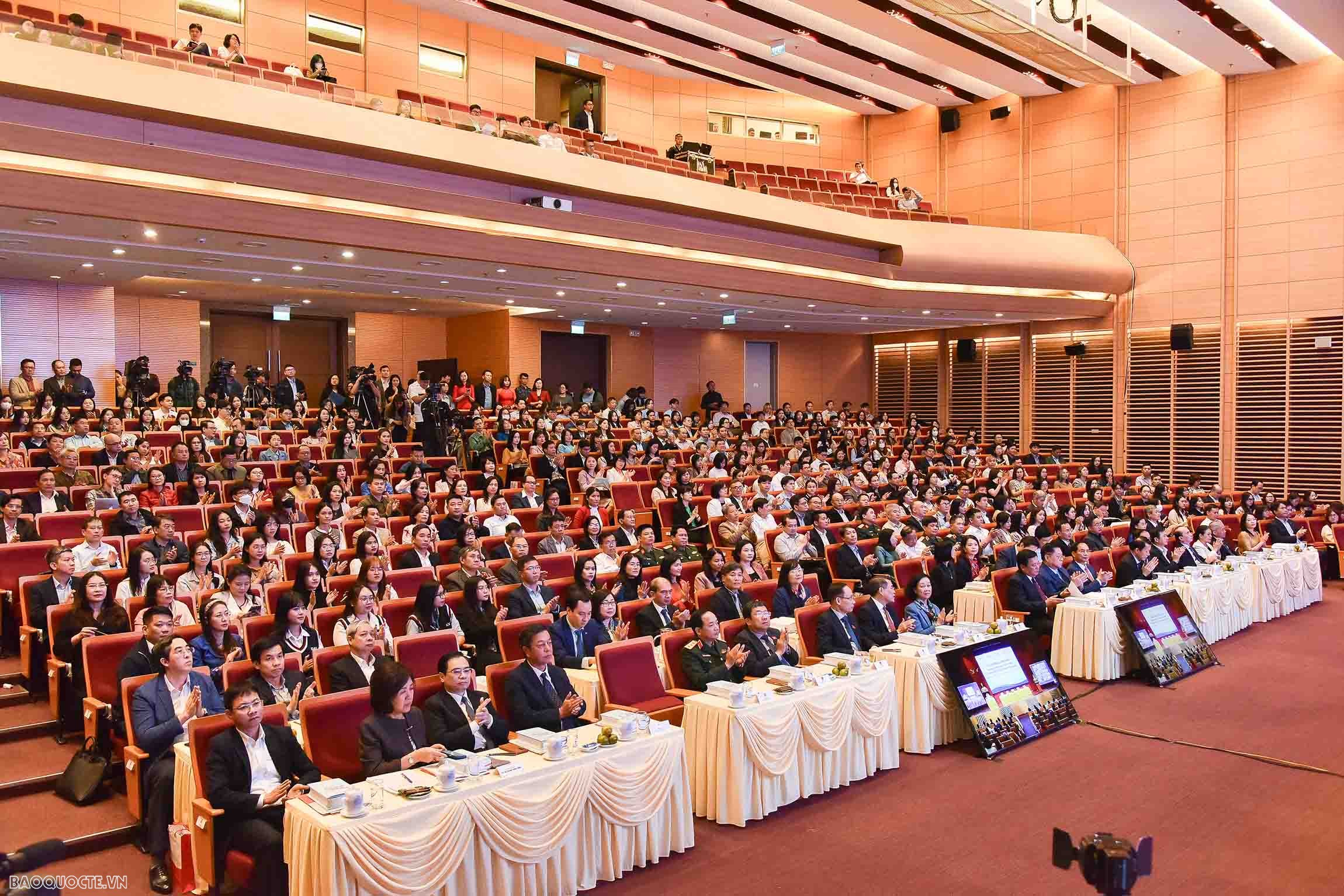 Cuốn sách của Tổng Bí thư Nguyễn Phú Trọng là cơ sở quan trọng về lý luận và thực tiễn về công tác đối ngoại trong tình hình mới