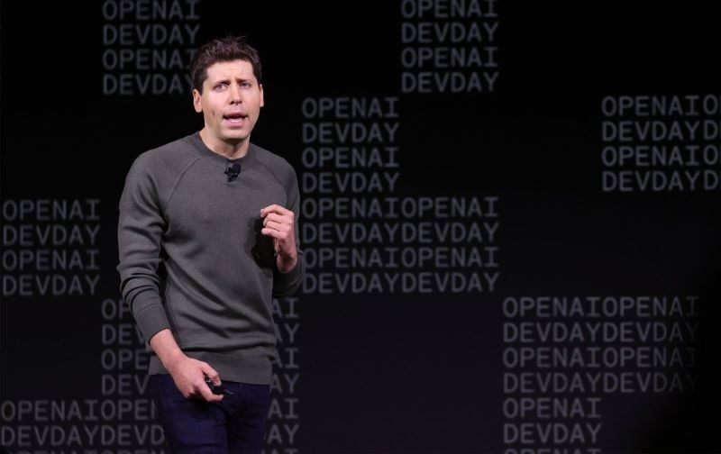 Sam Altman sẽ tiếp tục điều hành OpenAI trong thời gian tới. Sam Altman sẽ tiếp tục điều hành OpenAI trong thời gian tới.