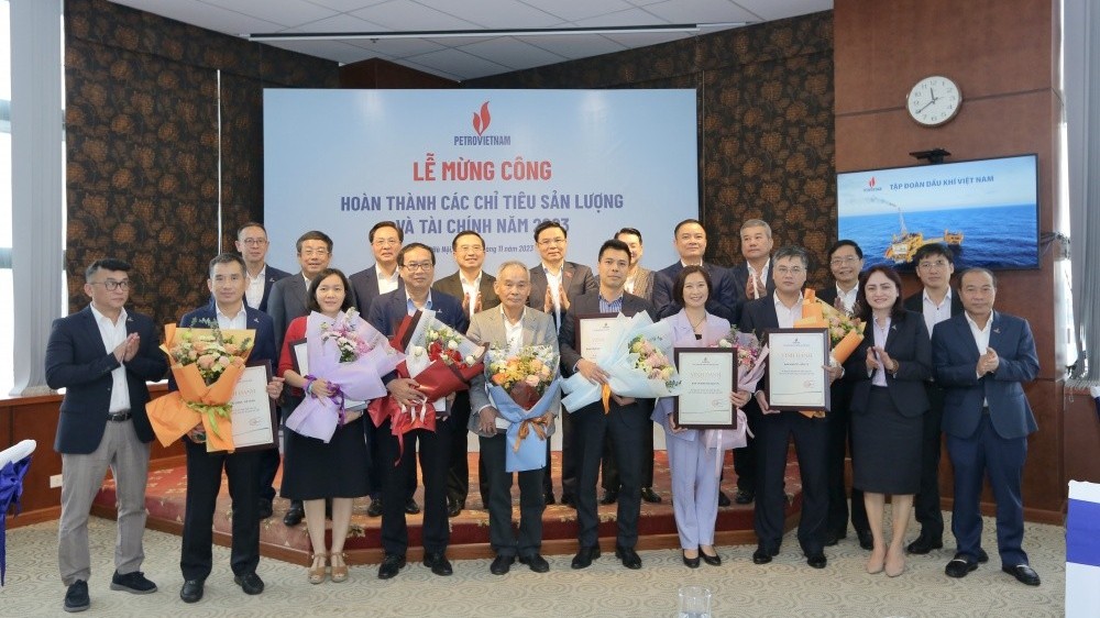 PetroVietnam mừng công về đích sớm toàn diện các chỉ tiêu sản xuất và tài chính năm 2023