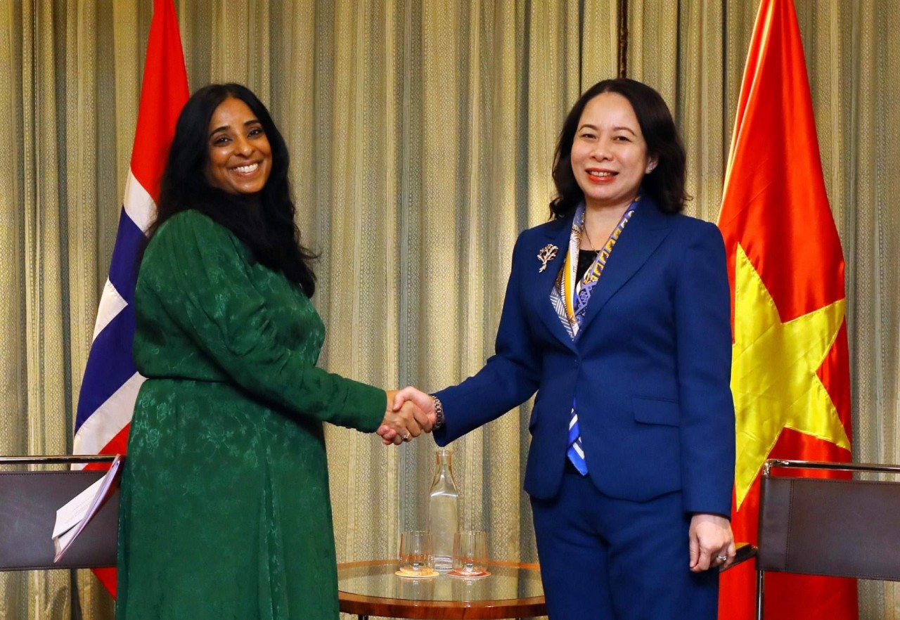 Phó Chủ tịch nước Võ Thị Ánh Xuân gặp Bộ trưởng Văn hóa và bình đẳng Na Uy Phó Chủ tịch nước Võ Thị Ánh Xuân gặp Bộ trưởng Văn hóa và bình đẳng Na Uy