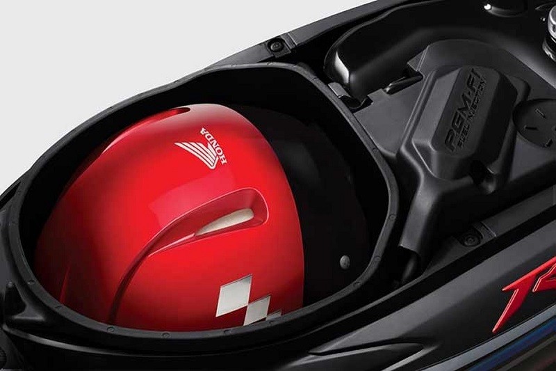 Cận cảnh Honda Wave RSX FI 2024 vừa ra mắt tại Việt Nam, giá từ 22,44 triệu đồng