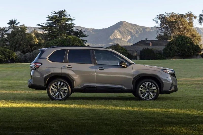 Cận cảnh Subaru Forester 2025 vừa trình làng Cận cảnh Subaru Forester 2025 vừa trình làng