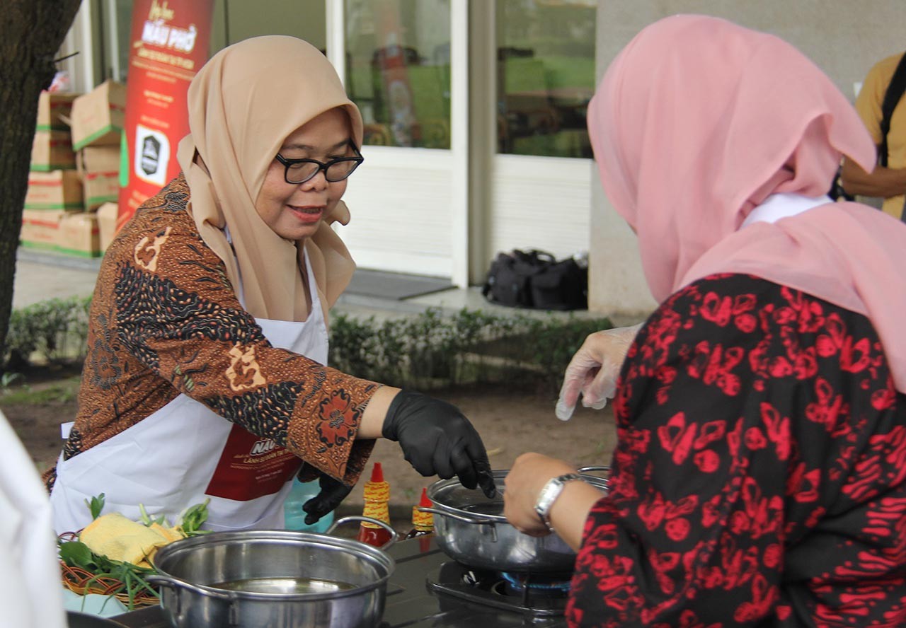 Lớp học nấu phở dành cho Lãnh sự đoàn tại TP. Hồ Chí Minh