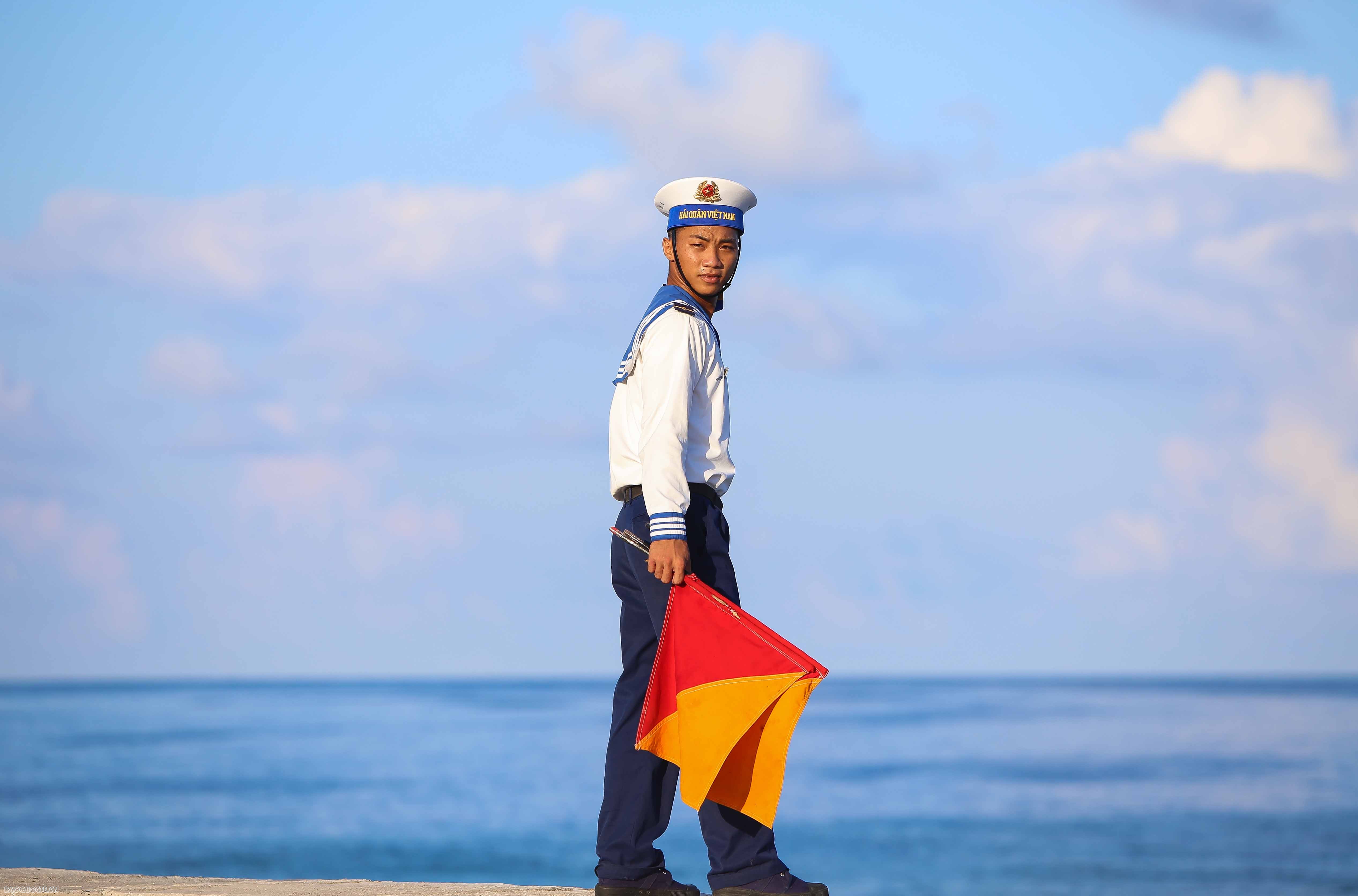 Vượt sóng vào An Bang