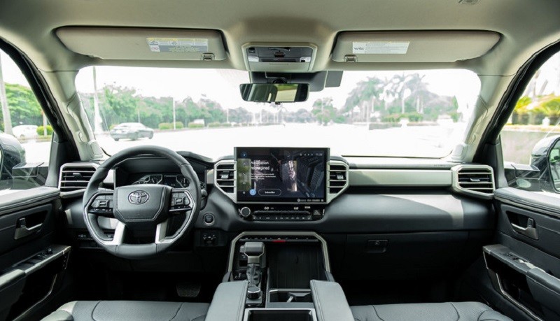 Cận cảnh siêu bán tải Toyota Tundra Limited 2022 vừa về Việt Nam, giá hơn 5 tỷ đồng Cận cảnh siêu bán tải Toyota Tundra Limited 2022 vừa về Việt Nam, giá hơn 5 tỷ đồng