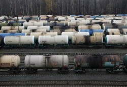 Xa lánh dầu thô Nga, châu Âu lại 