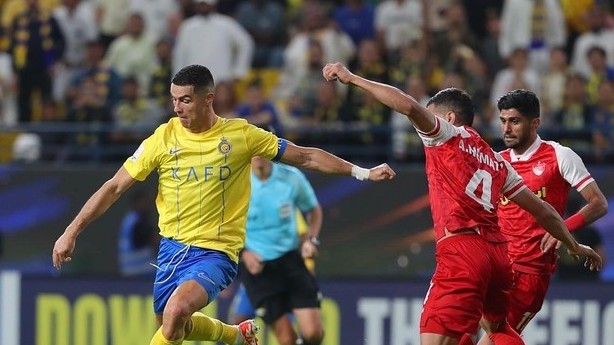 AFC Champions League: Hình ảnh Cristiano Ronaldo thi đấu năng nổ trong trận Al Nassr hòa Persepolis