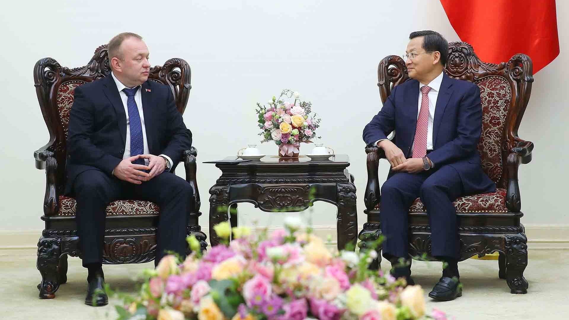 Phó Thủ tướng Lê Minh Khái tiếp Chủ tịch Ủy ban Giám định tư pháp Belarus