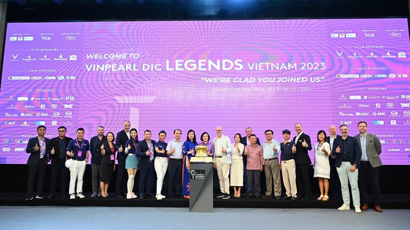 Giải golf Vinpearl DIC Legends Vietnam 2023 có tổng giá trị giải thưởng lên đến 31 tỷ đồng Vinpearl DIC Legends Vietnam 2023 quy tụ 60 tên tuổi huyền thoại của làng golf thế giới