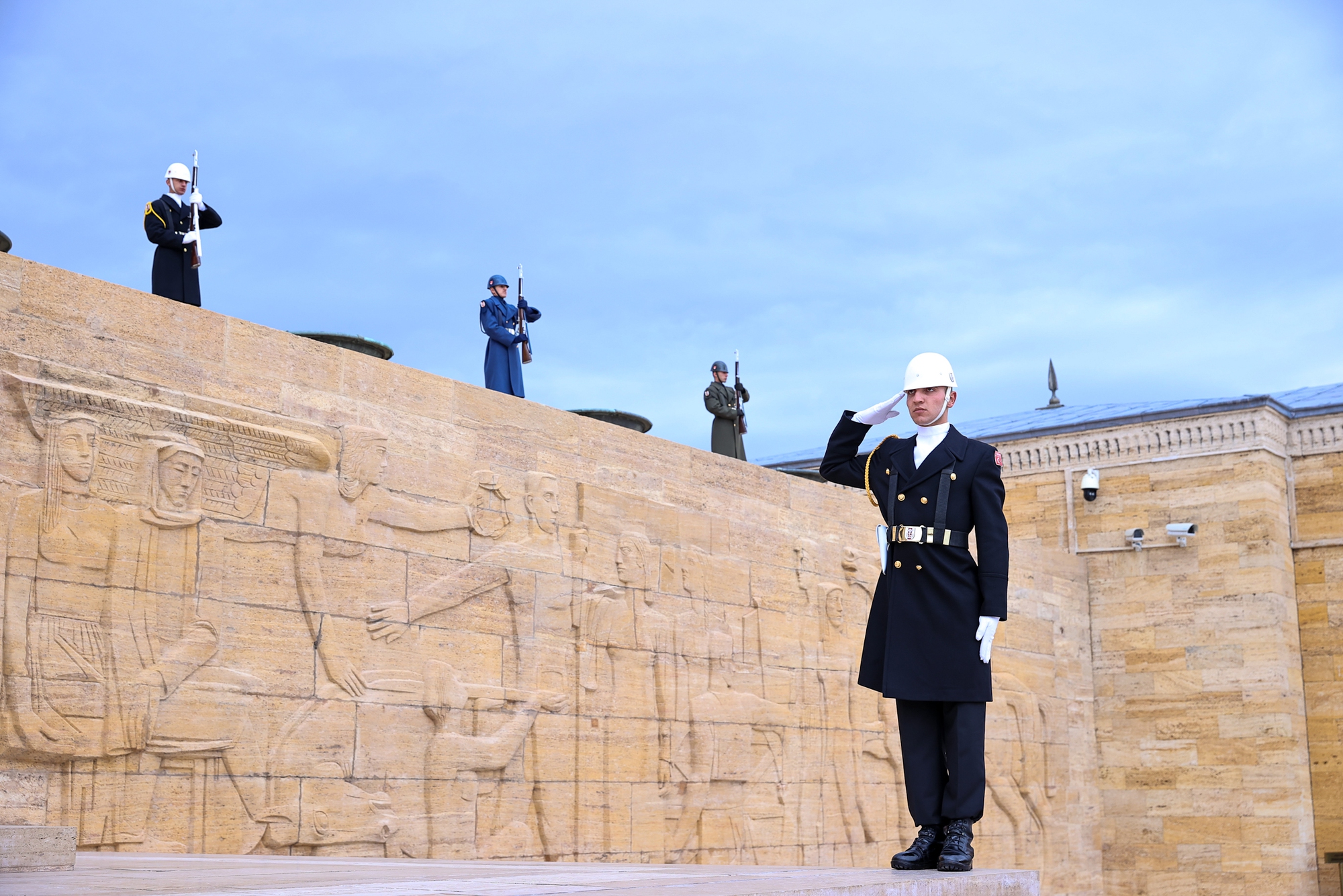 Thủ tướng Chính phủ Phạm Minh Chính và Phu nhân vào lăng viếng 'người cha của đất nước Thổ Nhĩ Kỳ hiện đại' Thủ tướng Chính phủ Phạm Minh Chính và Phu nhân vào lăng viếng 'người cha của đất nước Thổ Nhĩ Kỳ hiện đại'