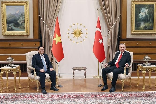 Thủ tướng Phạm Minh Chính hội kiến Tổng thống Thổ Nhĩ Kỳ Recep Tayyip Erdogan. (Nguồn: TTXVN)