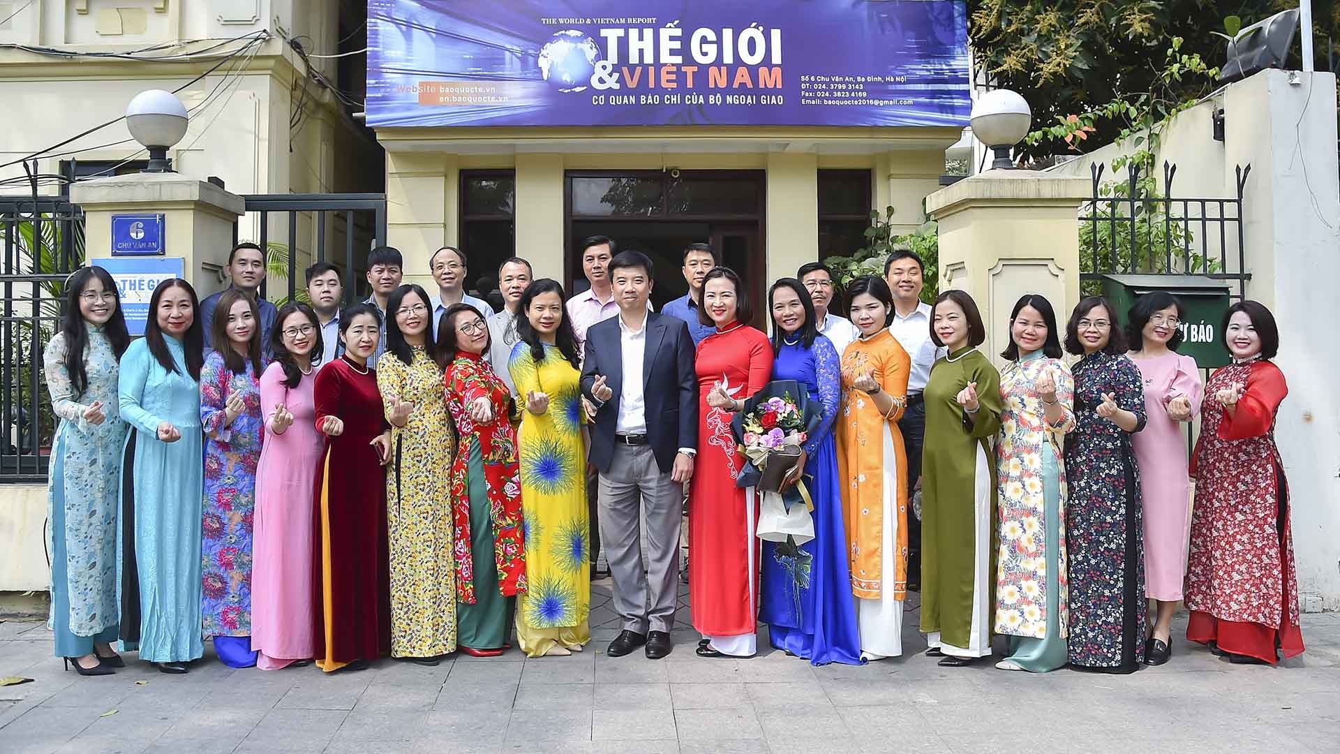 Hơi thở thời đại