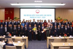 Việt Nam-Trung Quốc: Câu chuyện hai đất nước núi sông liền một dải