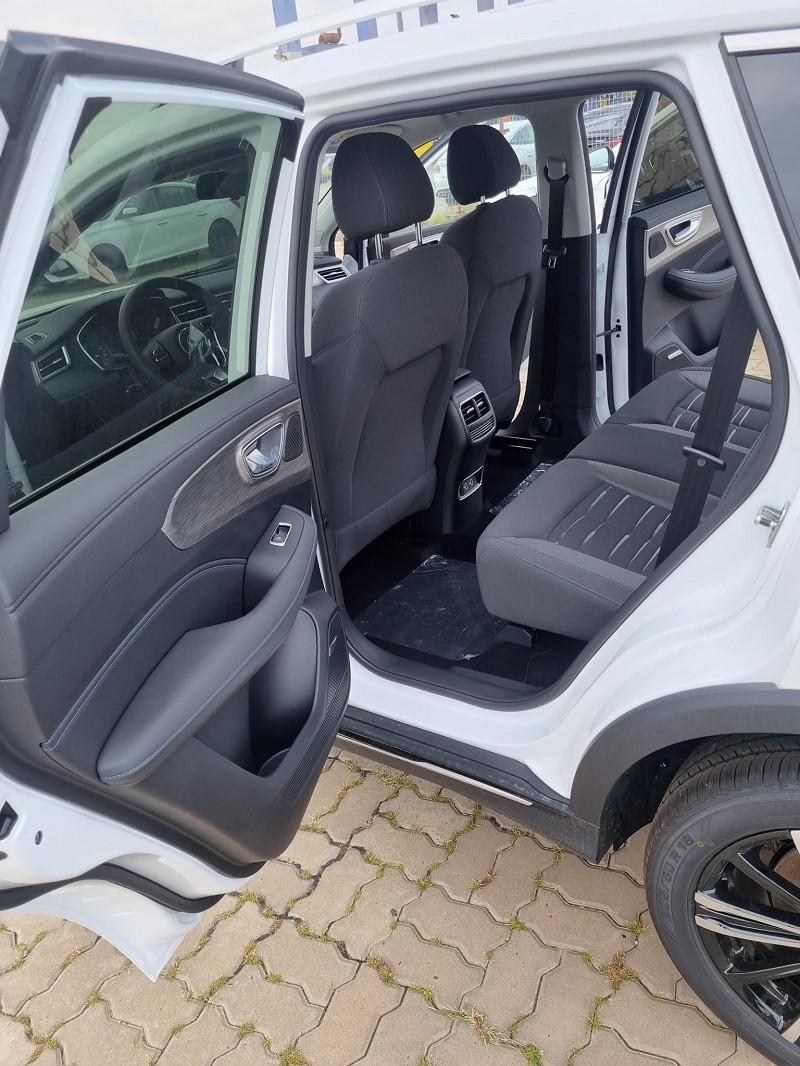 Cận cảnh MG RX5 2023 bản tiêu chuẩn vừa về Việt Nam, giá từ 699 triệu đồng Cận cảnh MG RX5 2023 bản tiêu chuẩn vừa về Việt Nam, giá từ 699 triệu đồng