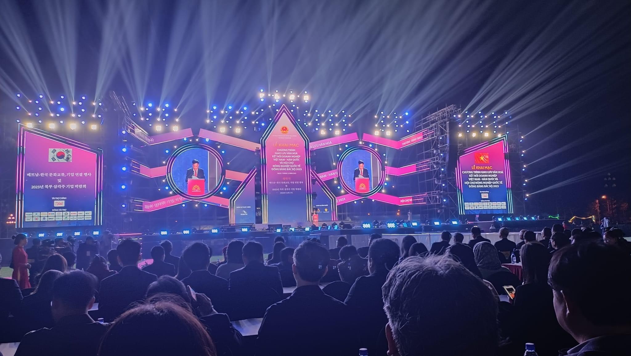 Khai mạc Chương trình Giao lưu văn hóa - kết nối doanh nghiệp Việt Nam - Hàn Quốc tại Thái Bình Khai mạc Chương trình Giao lưu văn hóa - kết nối doanh nghiệp Việt Nam - Hàn Quốc tại Thái Bình