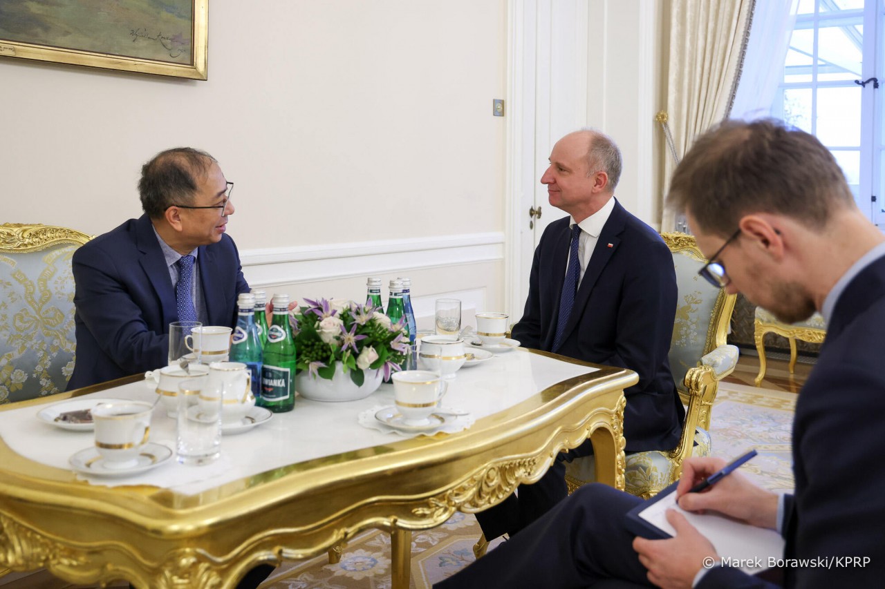 Đại sứ Nguyễn Hùng chào từ biệt kết thúc nhiệm kỳ tại Ba Lan Đại sứ Nguyễn Hùng chào từ biệt, kết thúc nhiệm kỳ tại Ba Lan