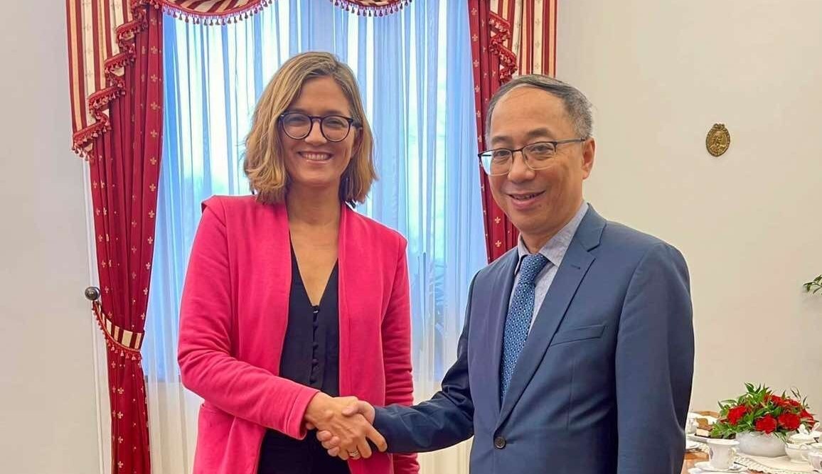 Đại sứ Nguyễn Hùng chào từ biệt kết thúc nhiệm kỳ tại Ba Lan Đại sứ Nguyễn Hùng chào từ biệt, kết thúc nhiệm kỳ tại Ba Lan