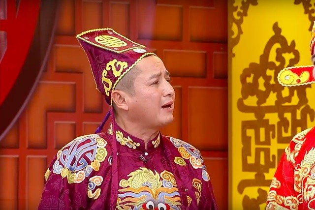 Tạo hình của Nghệ sĩ Chí Trung trong Táo quân. (Báo Lao động) Tạo hình của Nghệ sĩ Chí Trung trong Táo quân. (Báo Lao động)