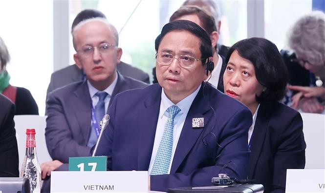 COP28: Thủ tướng Phạm Minh Chính dự và phát biểu tại Tọa đàm 'Đẩy nhanh chuyển đổi điện than' COP28: Thủ tướng Phạm Minh Chính dự và phát biểu tại Tọa đàm 'Đẩy nhanh chuyển đổi điện than'