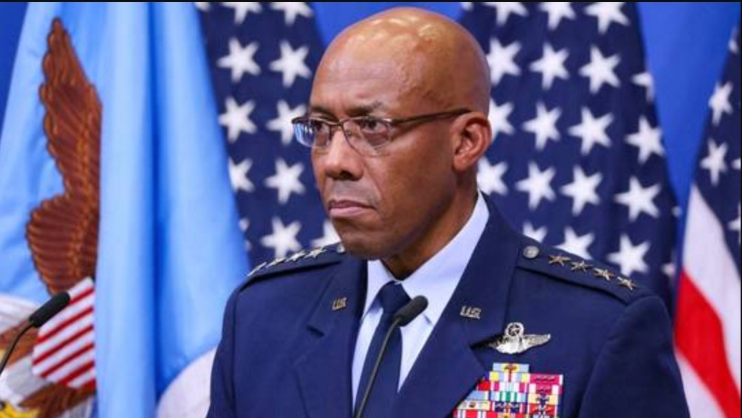 Mỹ muốn nối lại liên lạc quân sự, Trung Quốc làm ngơ Mỹ muốn nối lại liên lạc quân sự, Trung Quốc làm ngơ