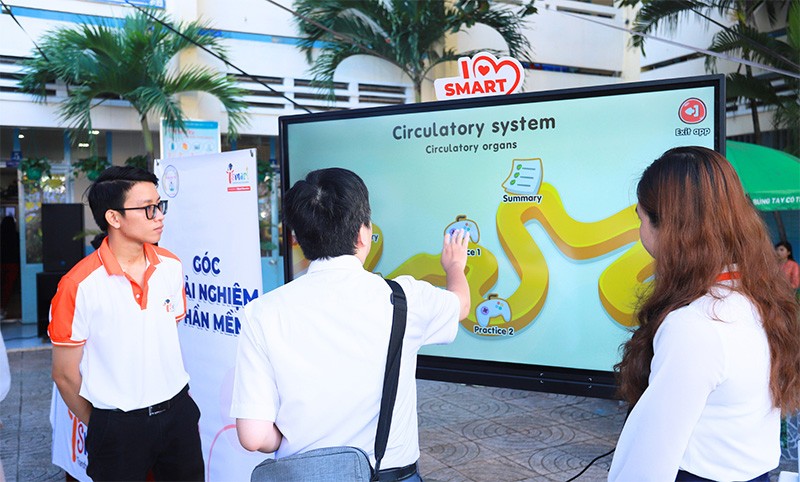 iSMART triển khai nhiều hội thảo, chuyên đề tập huấn kỹ năng công nghệ cho giáo viên và học sinh iSMART triển khai nhiều hội thảo, chuyên đề tập huấn kỹ năng công nghệ cho giáo viên và học sinh