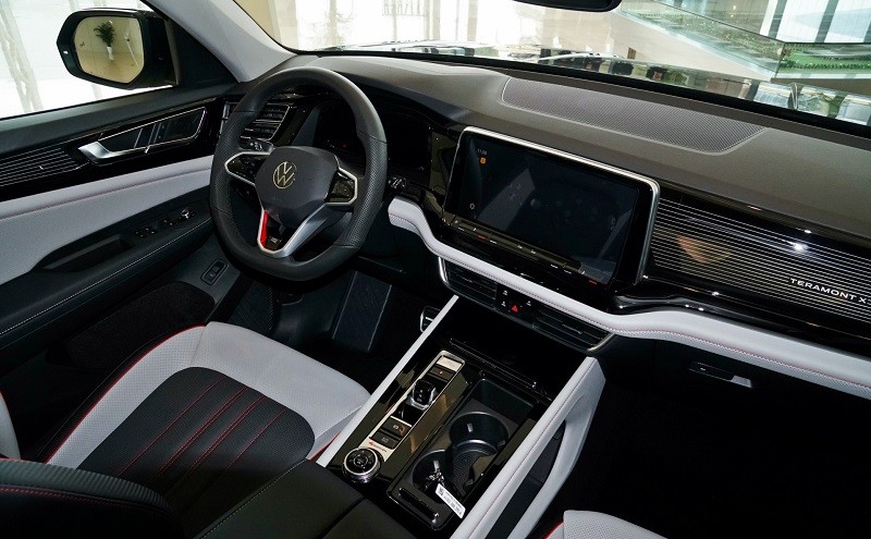 Các đại lý bắt đầu nhận cọc Volkswagen Teramont X 2024, giá gần 2,2 tỷ đồng Các đại lý bắt đầu nhận cọc Volkswagen Teramont X 2024, giá gần 2,2 tỷ đồng