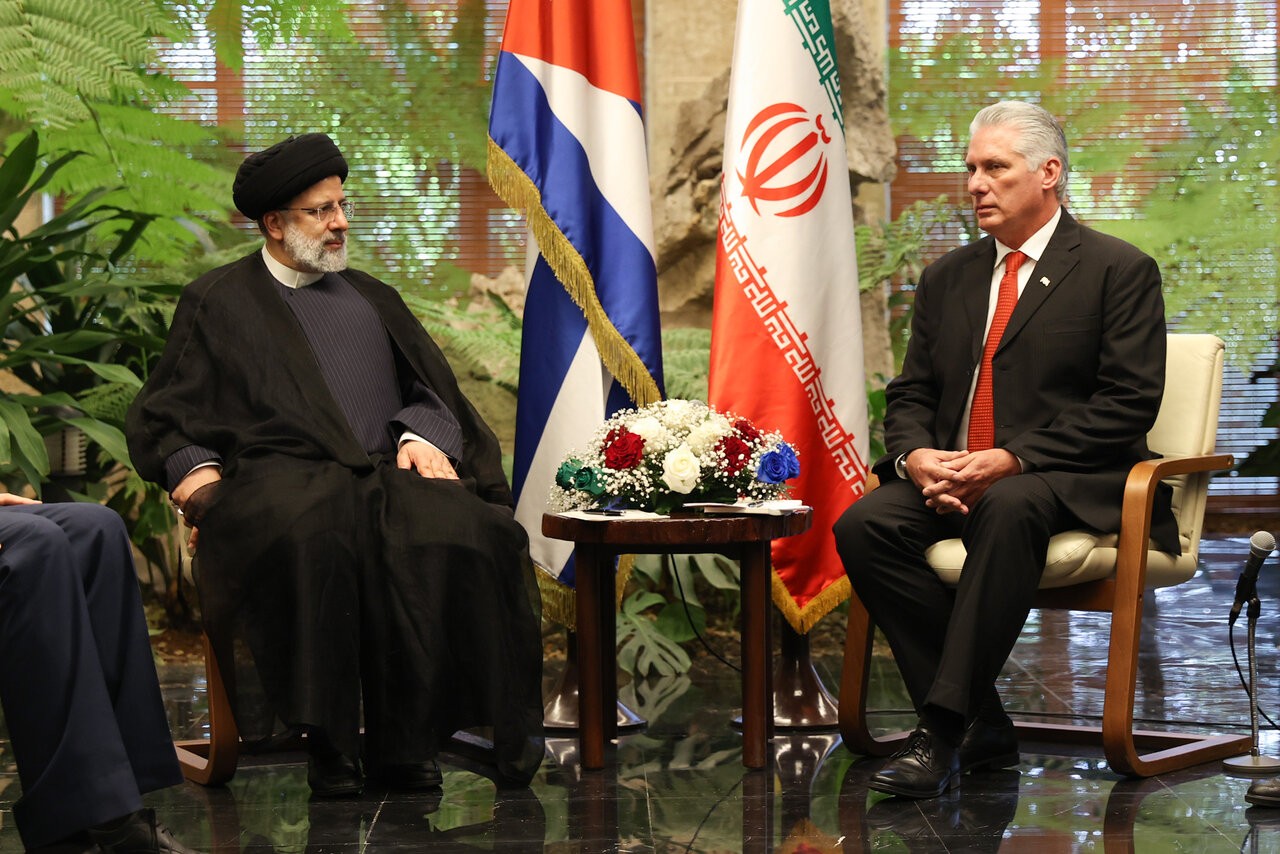 (12.04) Tổng thống Iran Ebrahim Raisi và Chủ tịch Cuba Miguel Diaz-Canel hội đàm ngày 4/12. (Nguồn: The Tehran Times) (12.04) Tổng thống Iran Ebrahim Raisi và Chủ tịch Cuba Miguel Diaz-Canel hội đàm ngày 4/12. (Nguồn: The Tehran Times)