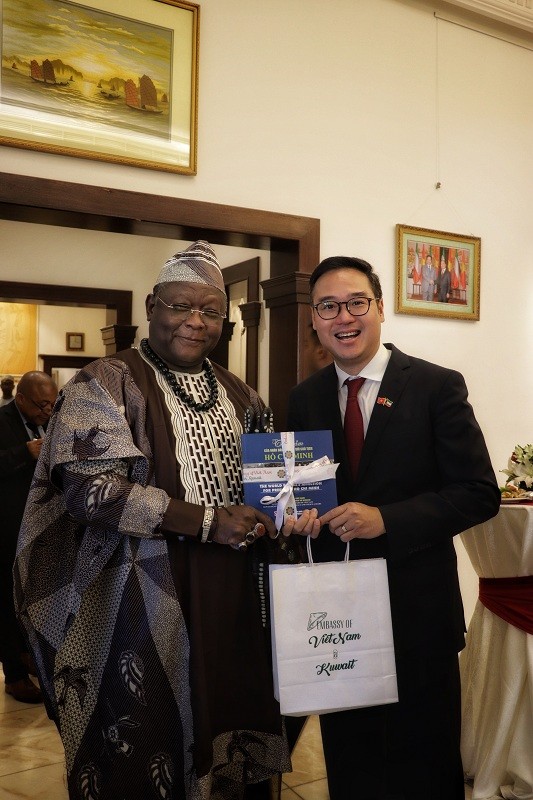 Đại sứ quán Việt Nam tại Kuwait kỷ niệm 36 năm UNESCO vinh danh Chủ tịch Hồ Chí Minh