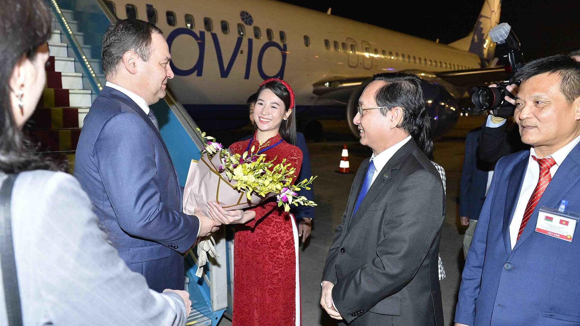 Thủ tướng Cộng hòa Belarus đến Hà Nội, bắt đầu thăm chính thức Việt Nam