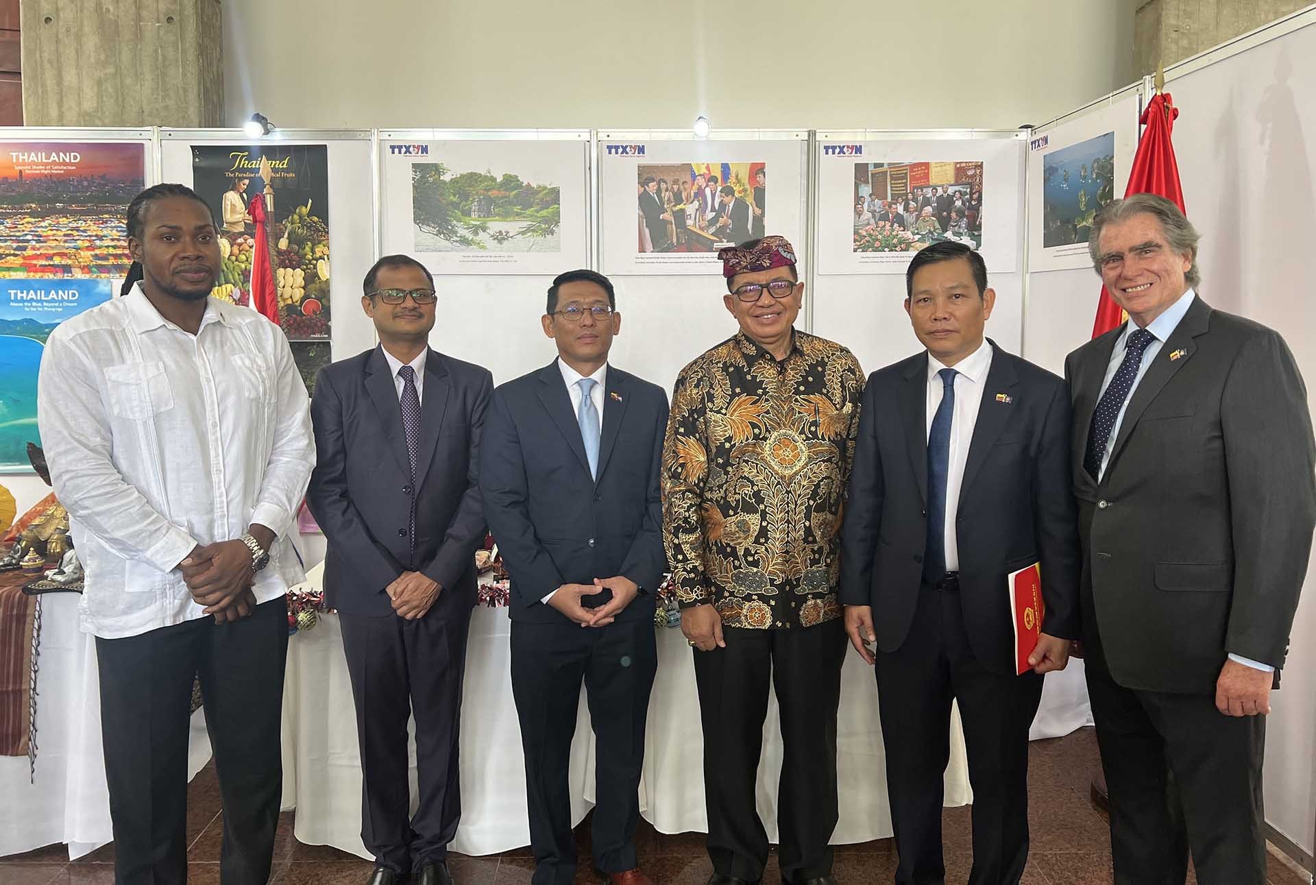 Khai mạc Ngày ASEAN và Hội chợ ẩm thực quốc tế ASEAN tại Venezuela