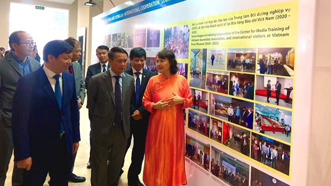 Hội thảo báo chí quốc tế 'Quản trị toà soạn báo chí số: Lý luận, thực tiễn, kinh nghiệm tại khu vực ASEAN'