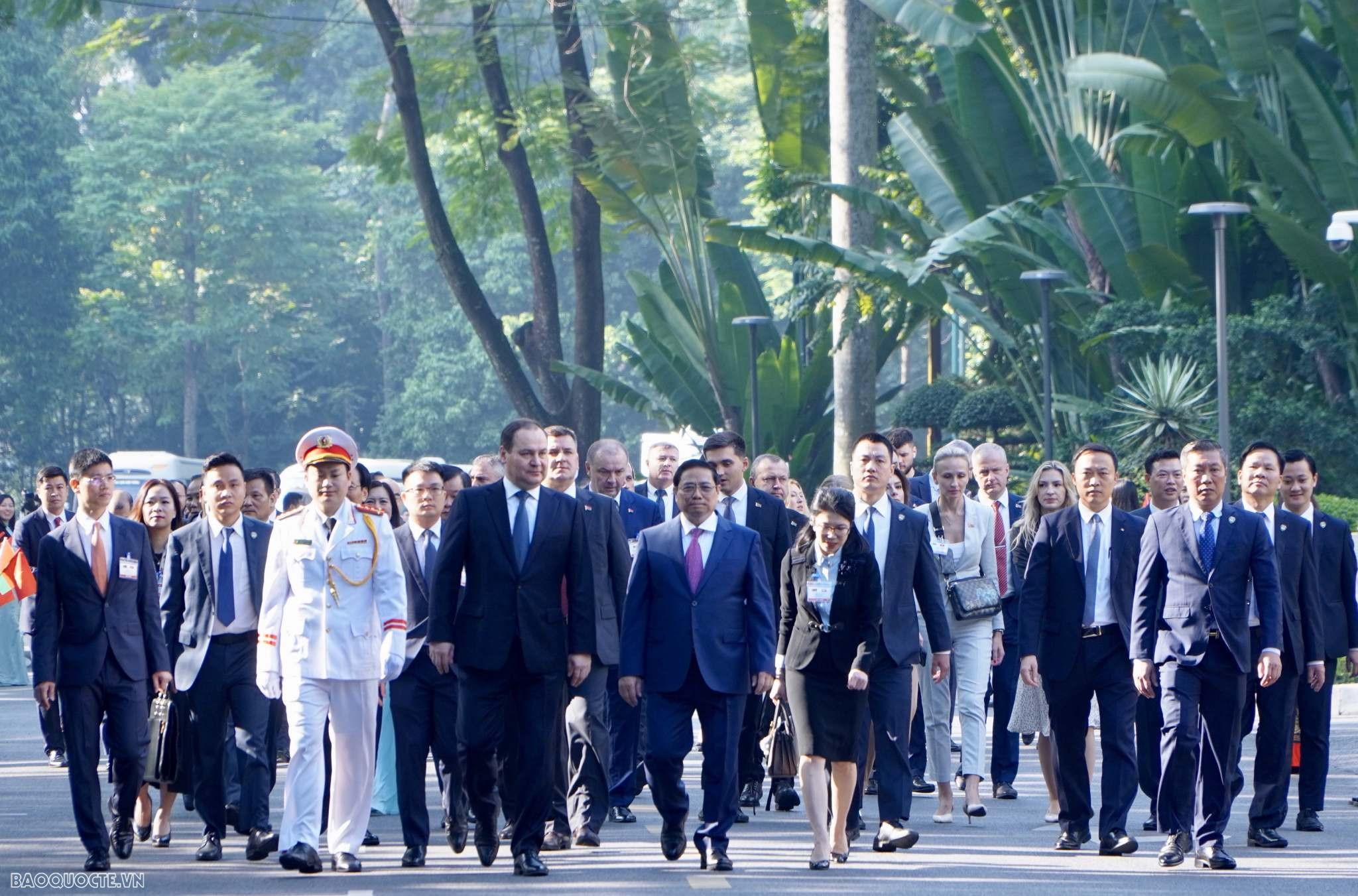 Thủ tướng Phạm Minh Chính chủ trì lễ đón chính thức Thủ tướng Cộng hòa Belarus Roman Golovchenko