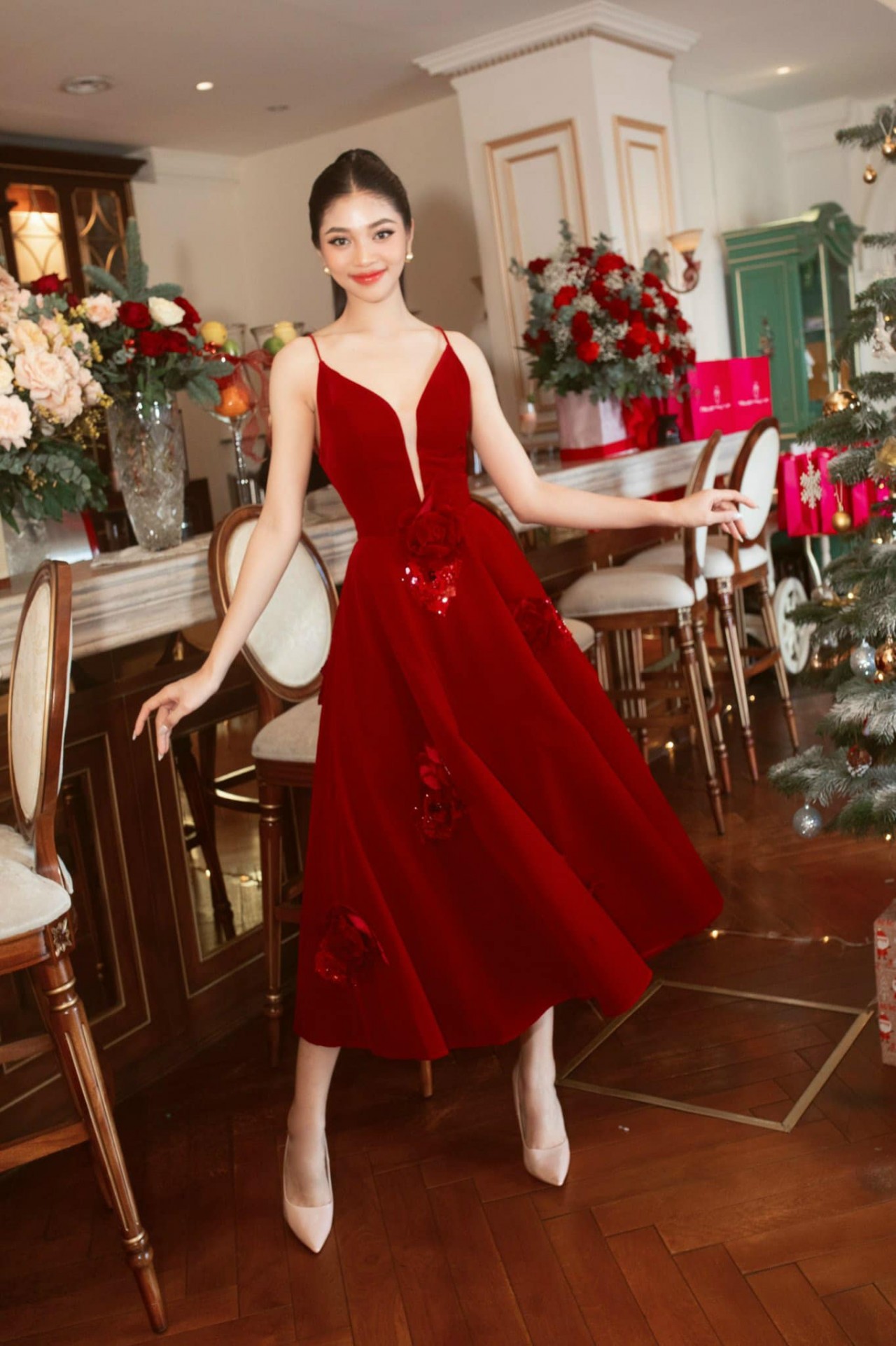 Á hậu Huỳnh Minh Kiên