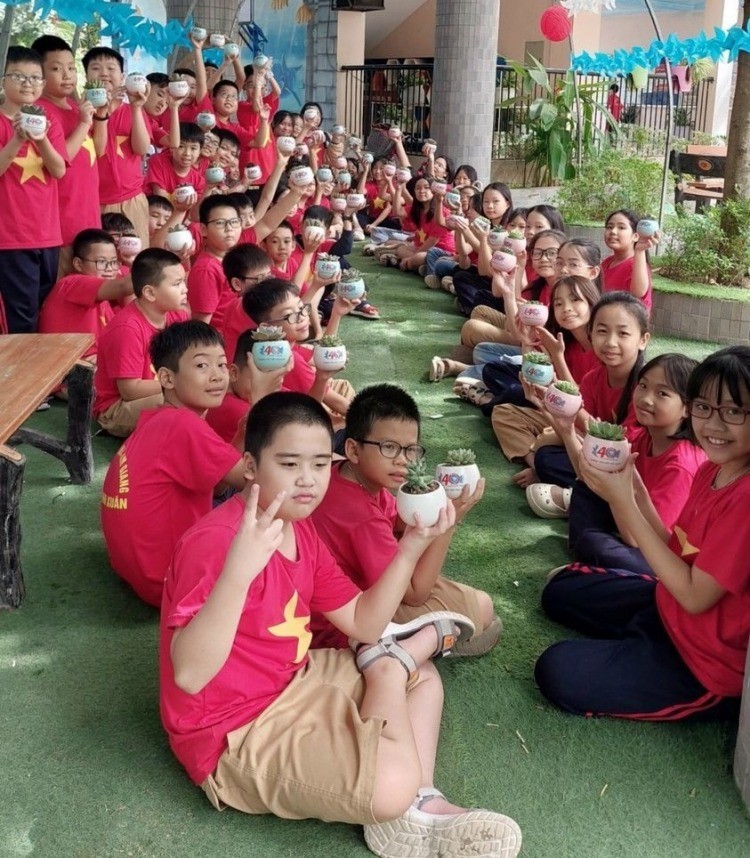 Bộ GD&ĐT yêu cầu không chèn giáo dục ngoài giờ vào tiết học chính khóa Bộ GD&ĐT yêu cầu không chèn giáo dục ngoài giờ vào tiết học chính khóa