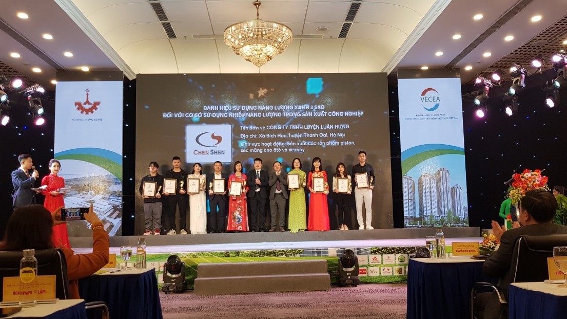 Hà Nội vinh danh 66 cơ sở, đơn vị đạt danh hiệu Năng lượng xanh năm 2023