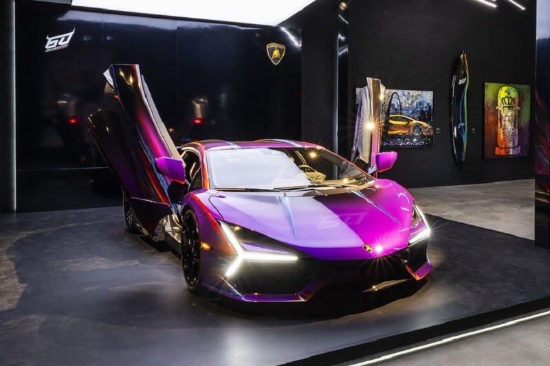 Cận cảnh siêu xe Lamborghini Revuelto Opera Unica phiên bản đặc biệt vừa ra mắt Cận cảnh siêu xe Lamborghini Revuelto Opera Unica phiên bản đặc biệt vừa ra mắt