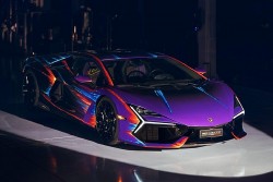 Cận cảnh siêu xe Lamborghini Revuelto Opera Unica phiên bản đặc biệt vừa ra mắt
