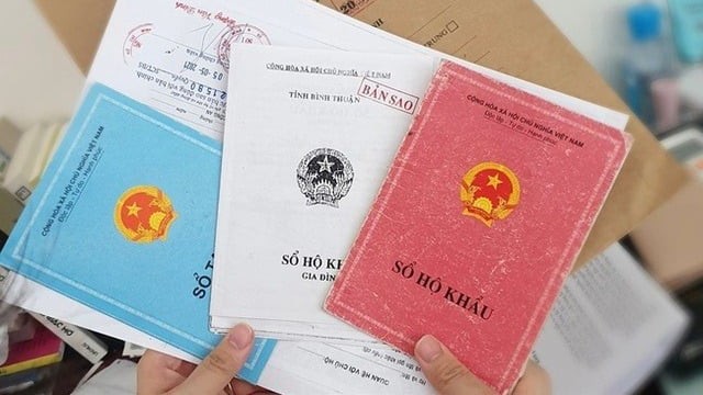 Không yêu cầu xuất trình sổ hộ khẩu, sổ tạm trú khi thực hiện thủ tục BHXH