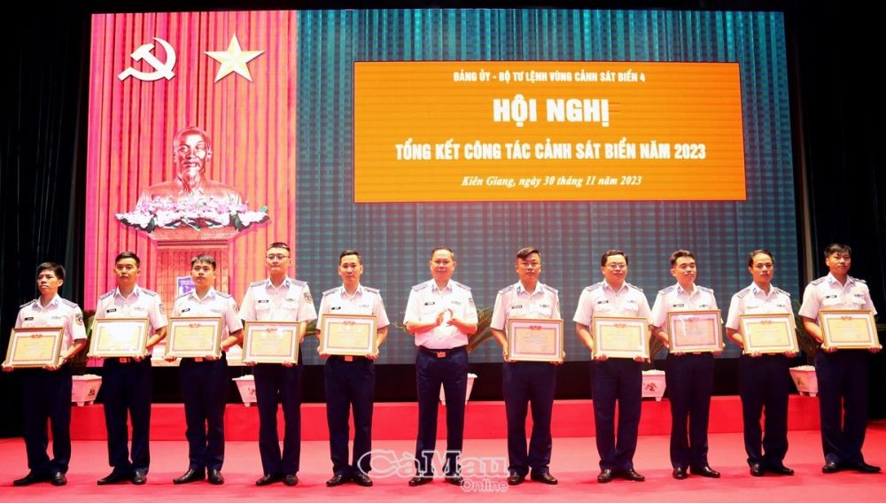 (12.10) Vùng 4 Cảnh sát biển đã hoàn thành xuất sắc nhiệm vụ trong năm 2023. (Nguồn: Cà Mau Online) (12.10) Vùng 4 Cảnh sát biển đã hoàn thành xuất sắc nhiệm vụ trong năm 2023. (Nguồn: Cà Mau Online)