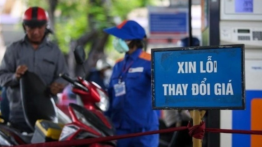 Giá xăng giảm mạnh, gần 1.000 đồng/lít từ chiều 14/12